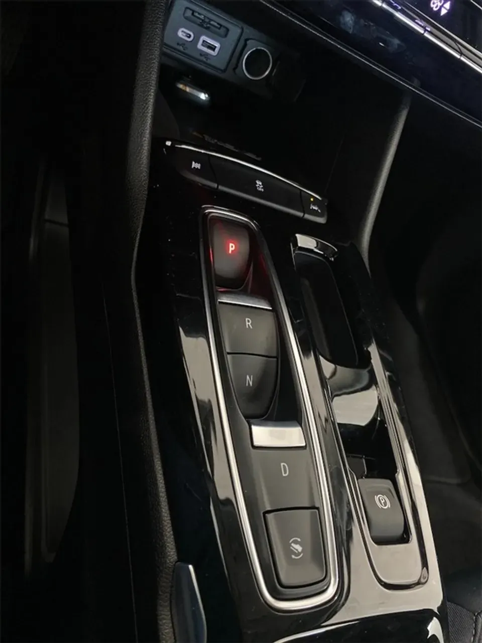 Chevrolet Bolt EV - Imagem 12