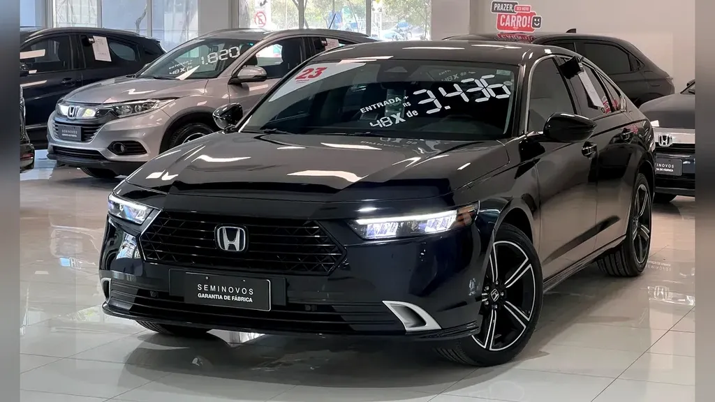 Foto de um honda accord plug-in hybrid