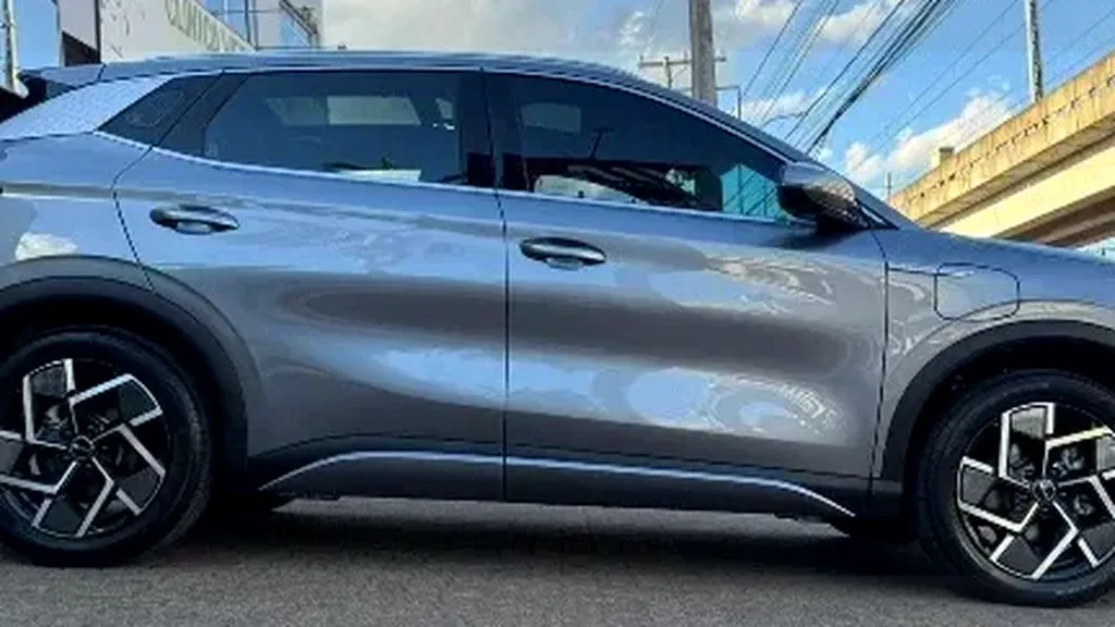 Foto de um byd yuan plus