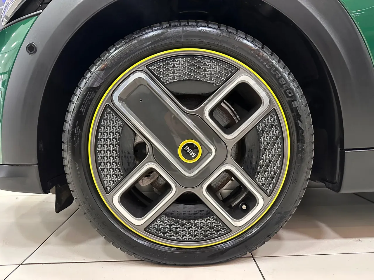 Mini Cooper SE - Imagem 13