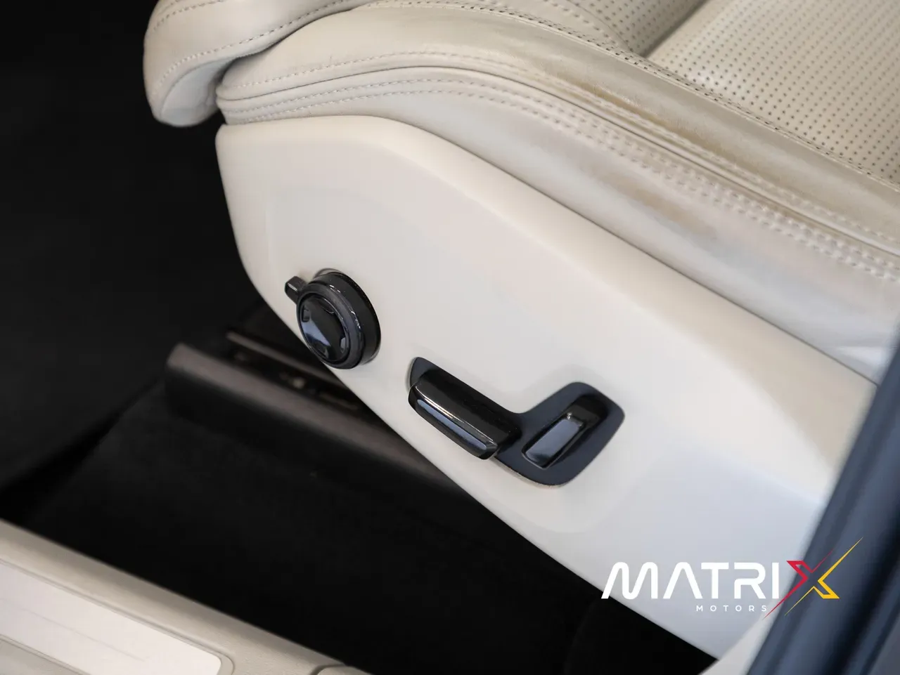 Volvo Xc60 Recharge Plug-in Hybrid - Imagem 17