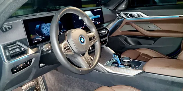 BMW I4 Edrive40 - Imagem 19