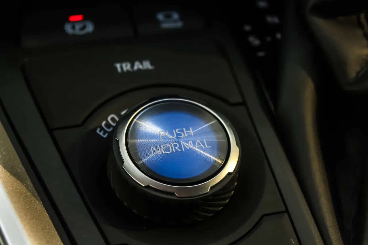 Toyota Rav4 - Imagem 8