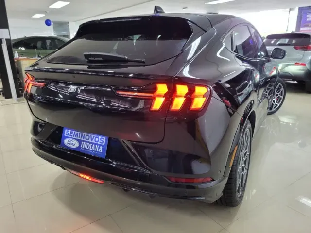 Ford Mustang Mach-e - Imagem 4