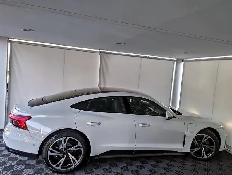 Audi E-tron  GT - Imagem 7