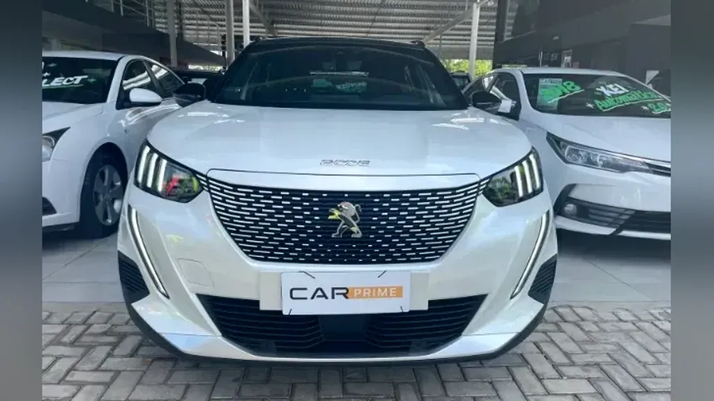 Foto de um peugeot e-2008