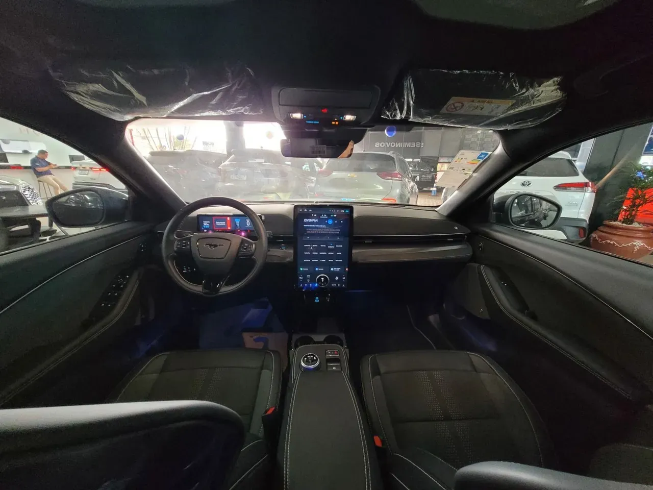 Ford Mustang Mach-e - Imagem 13