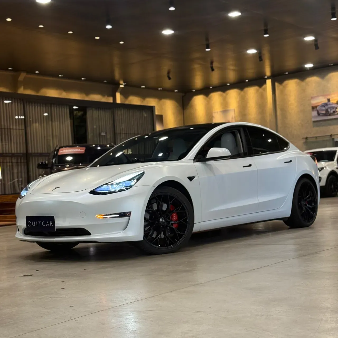 Tesla Model 3 - Imagem 6