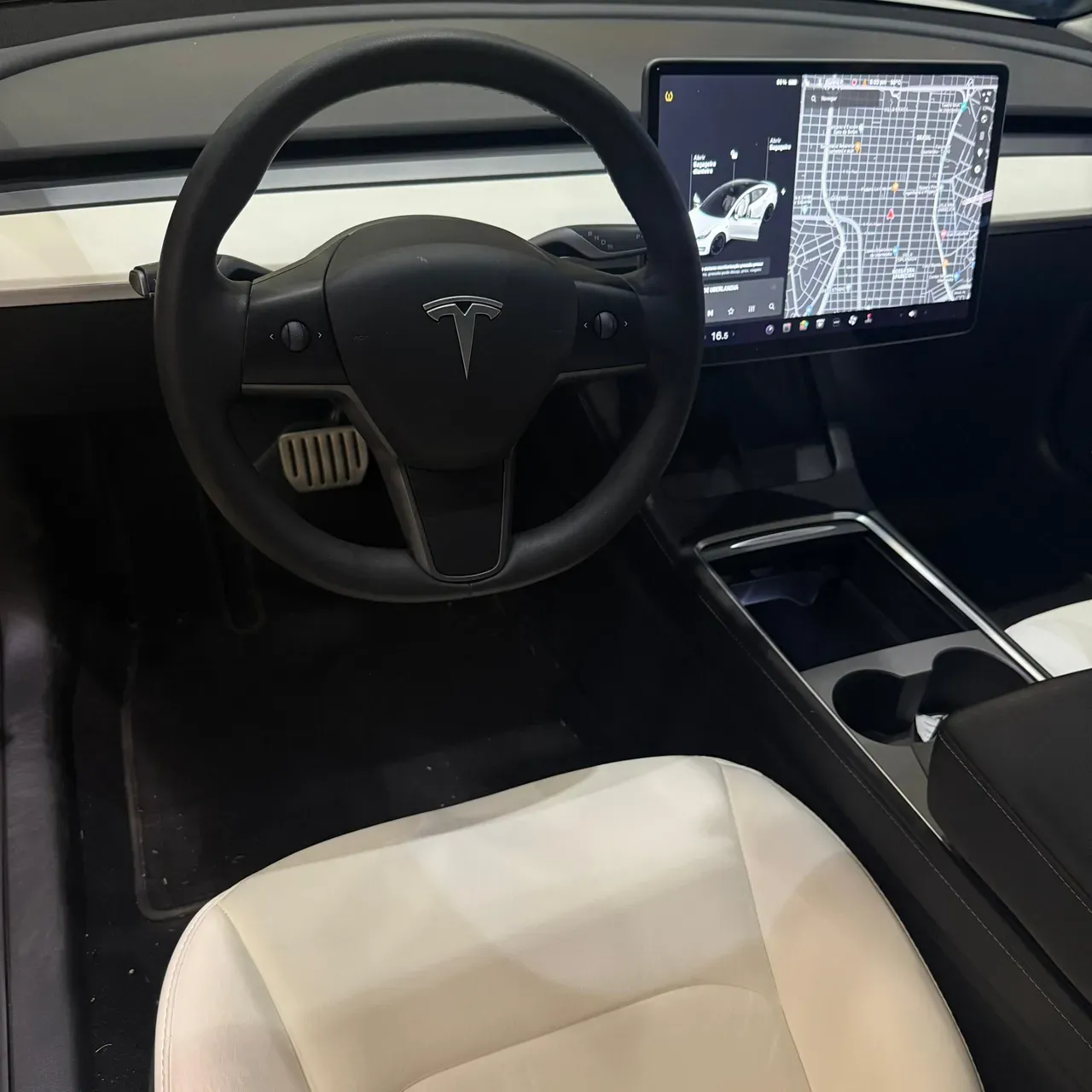Tesla Model 3 - Imagem 11