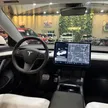 Tesla Model 3 - Miniatura 13