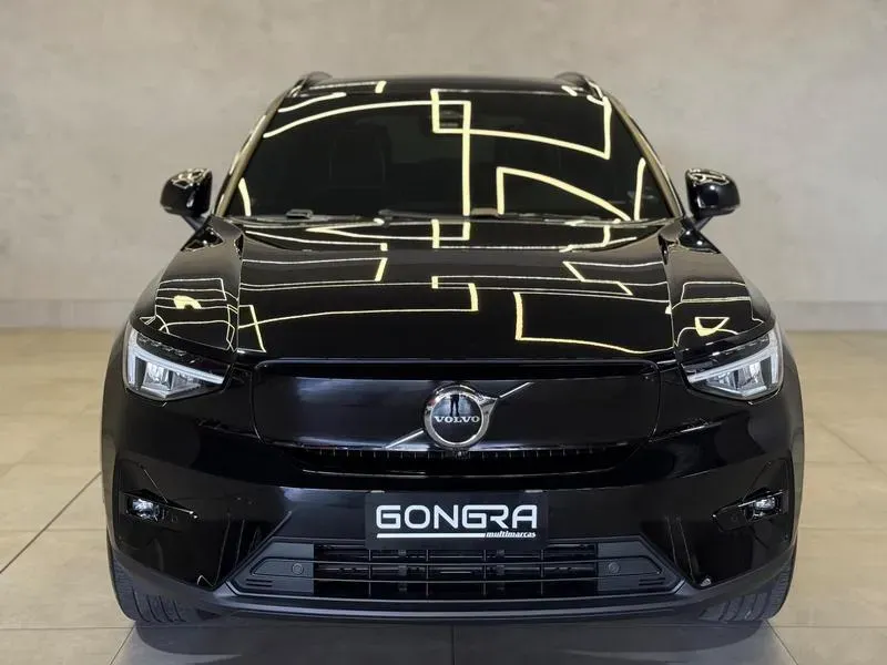 Volvo XC40 Recharge - Imagem 2