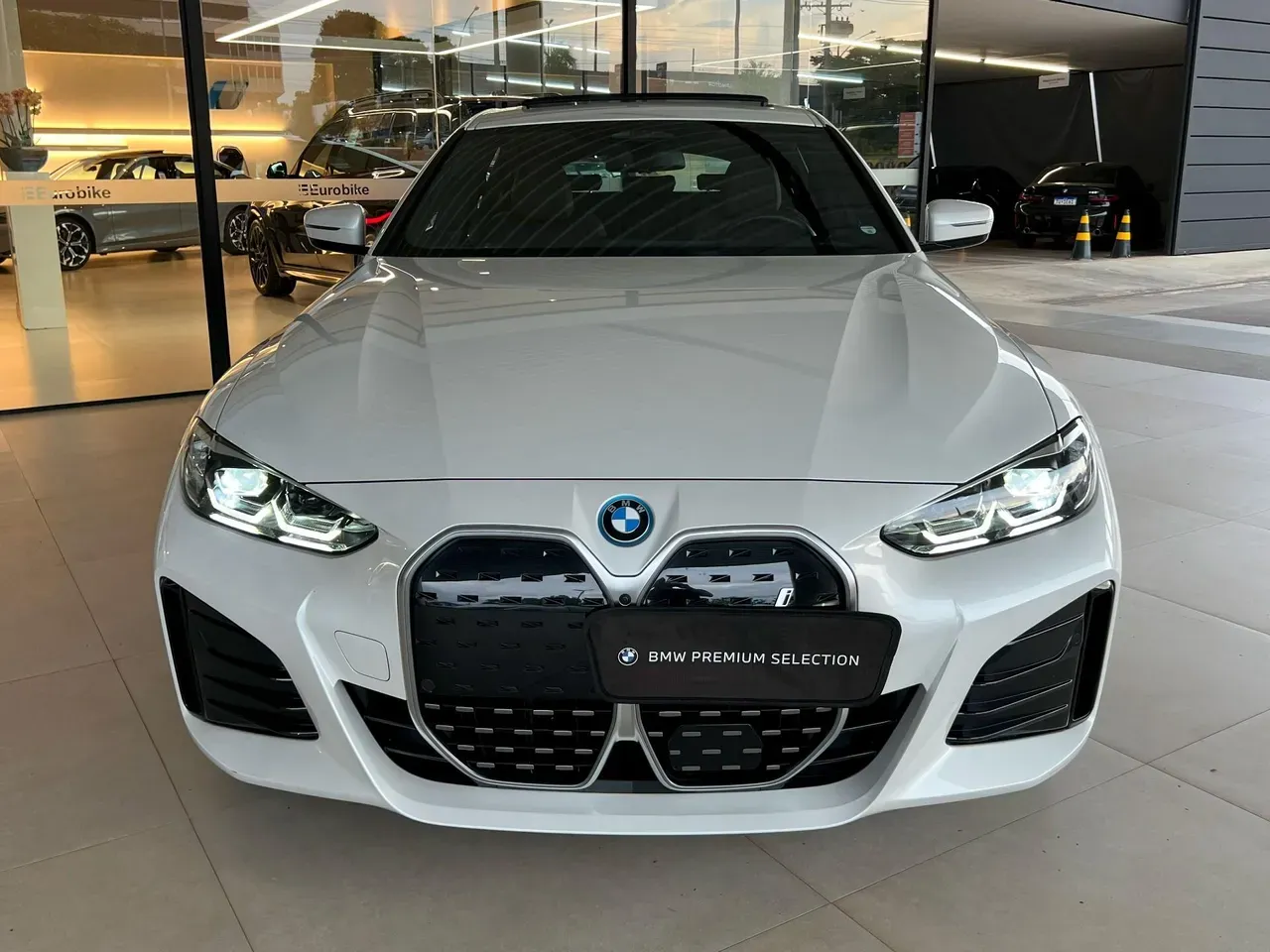 BMW I4 Edrive40 - Imagem 2