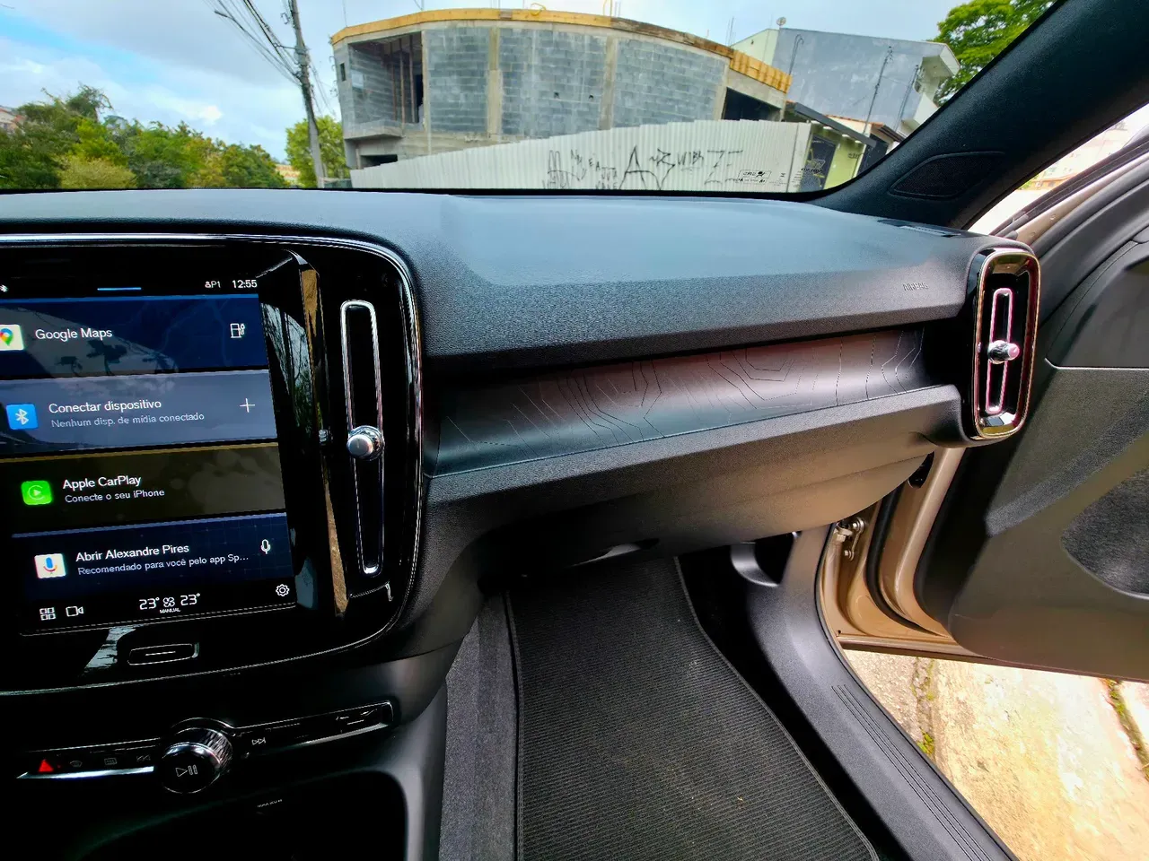 Volvo XC40 Recharge - Imagem 19