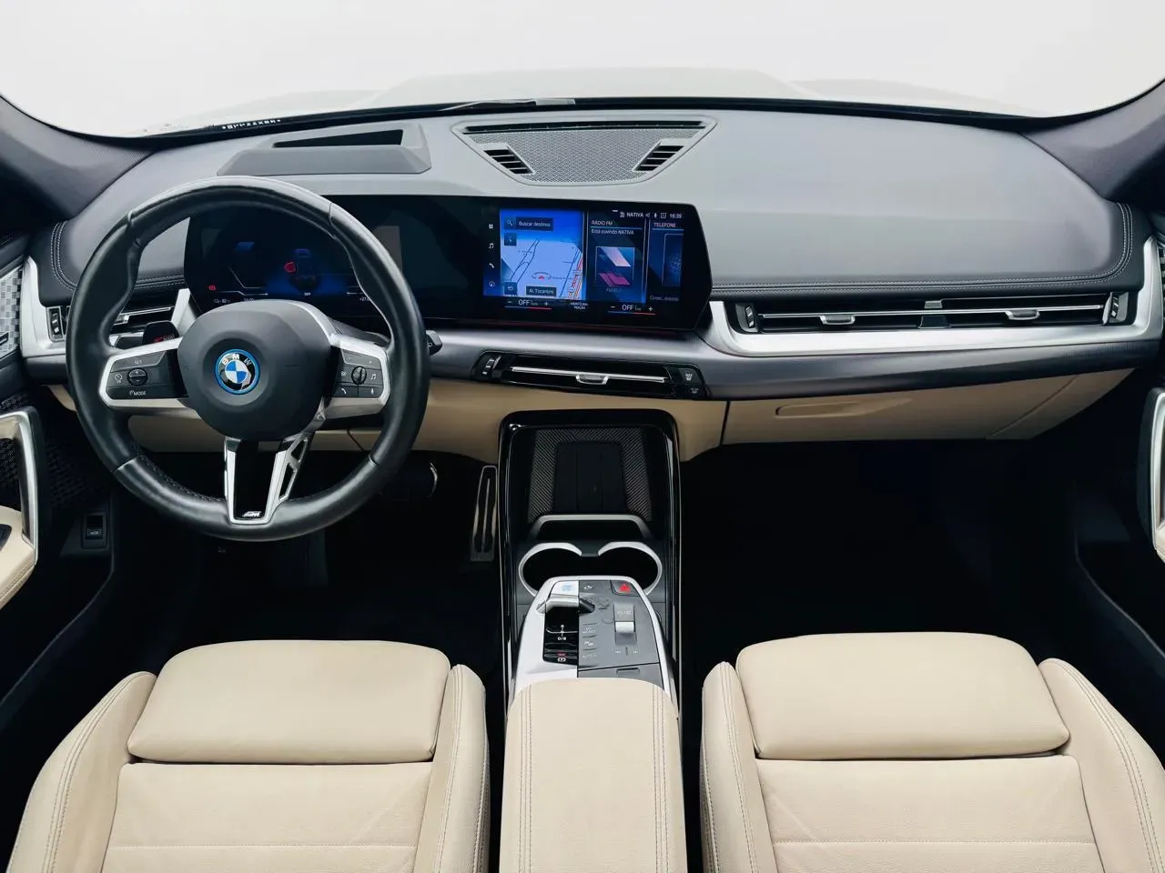 BMW Ix - Imagem 10