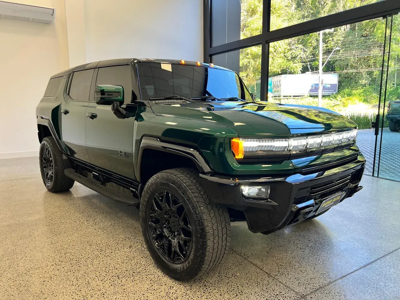 GMC Hummer EV SUV - Imagem 7