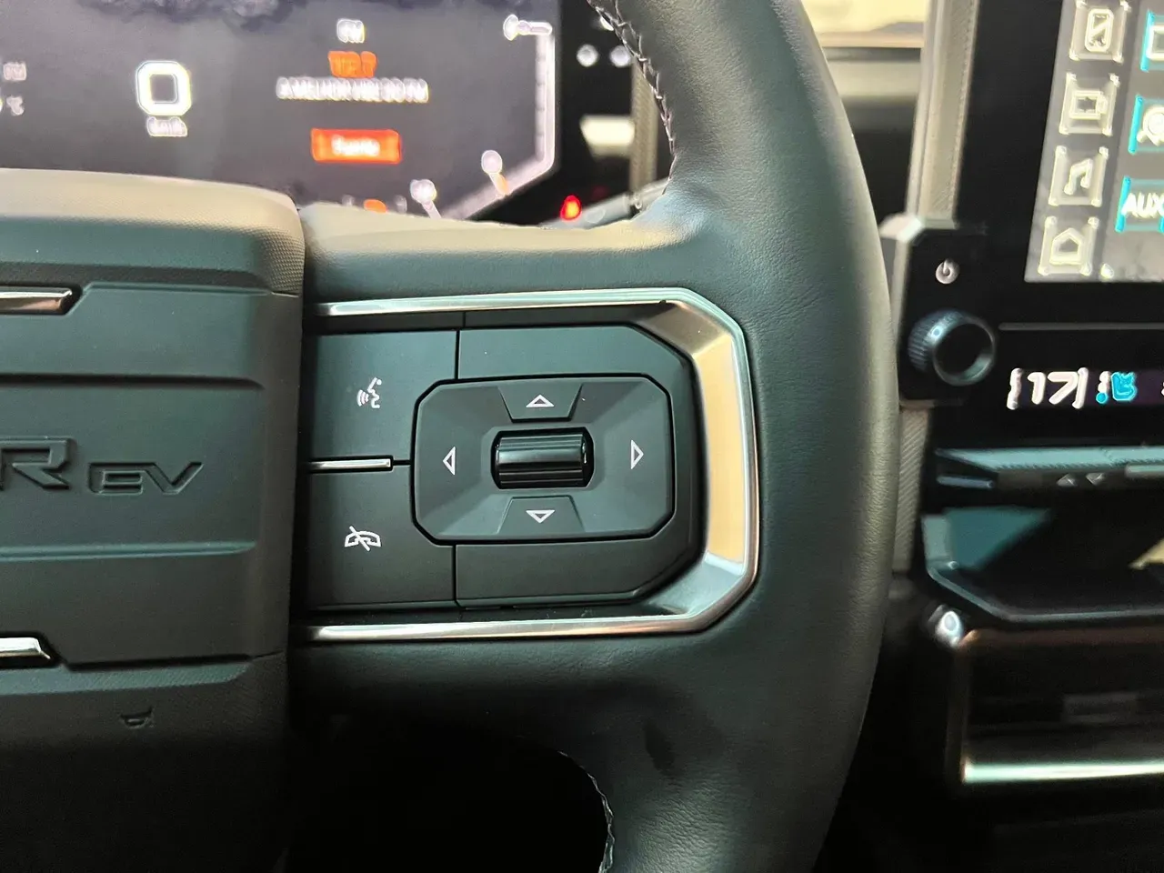 GMC Hummer EV SUV - Imagem 16