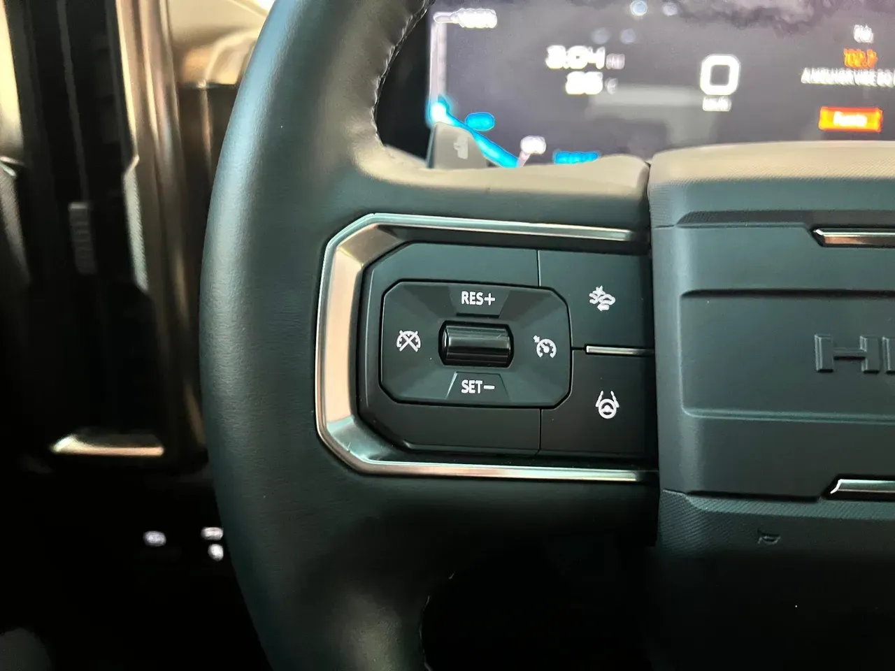 GMC Hummer EV SUV - Imagem 13