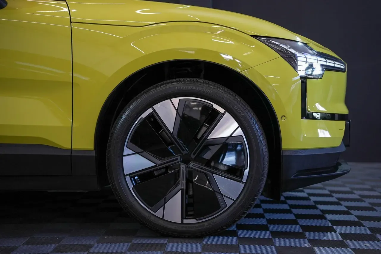 Volvo EX30 - Imagem 4