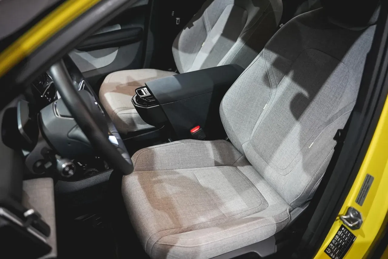 Volvo EX30 - Imagem 13