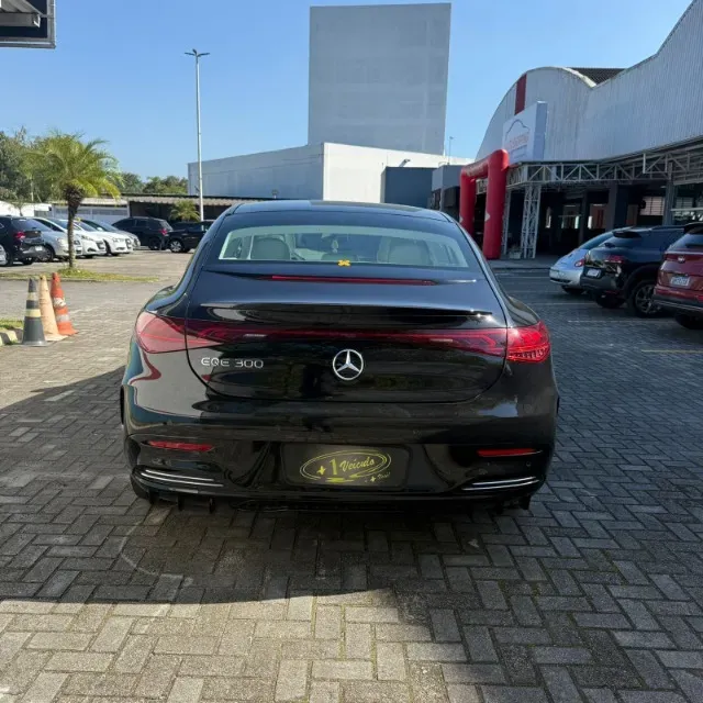 Mercedes Eqe 300 - Imagem 17