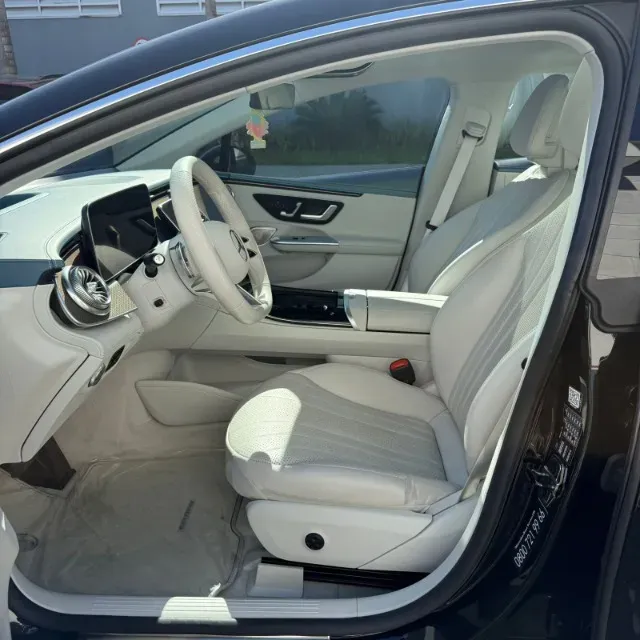Mercedes Eqe 300 - Imagem 12