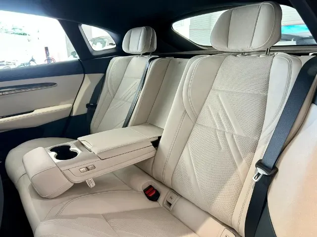 Zeekr 001 - Imagem 15