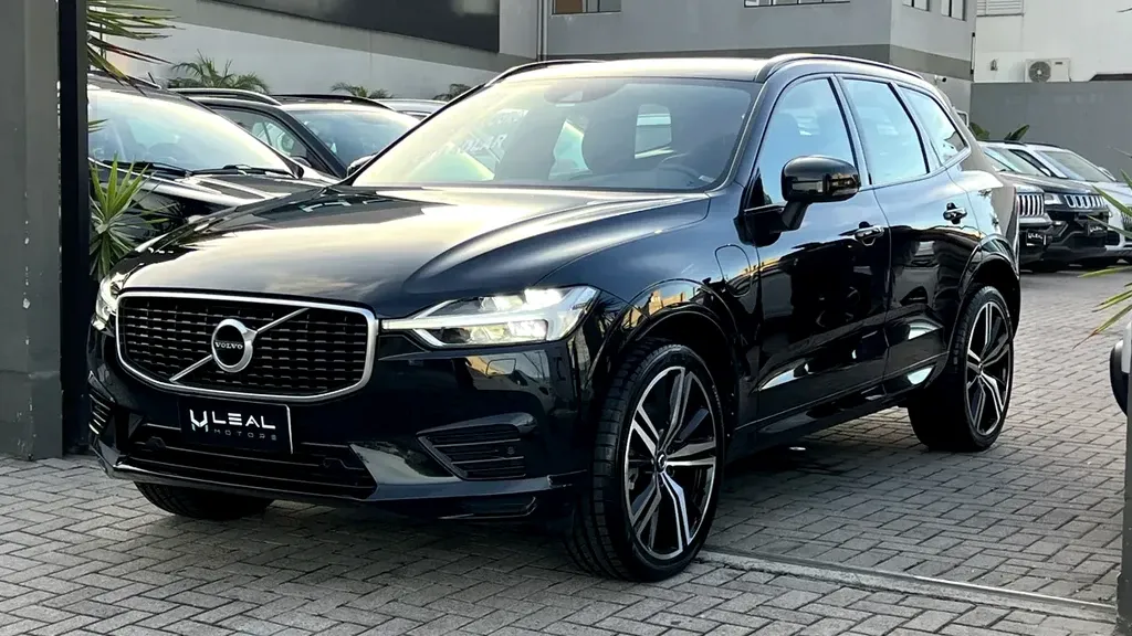 Foto de um volvo xc60