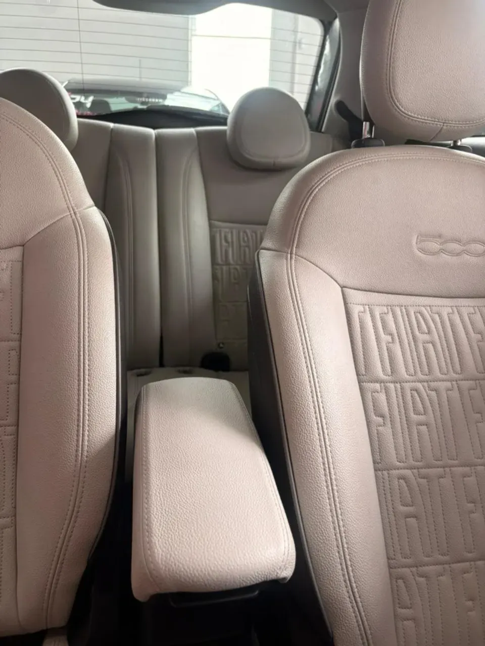 Fiat 500e - Imagem 11