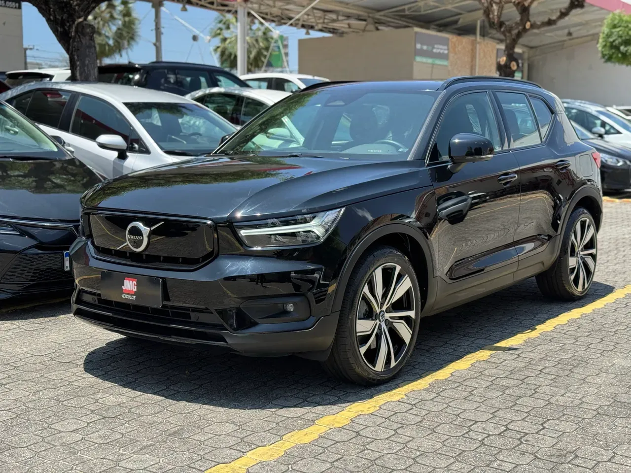 Volvo XC40 Recharge - Imagem 2