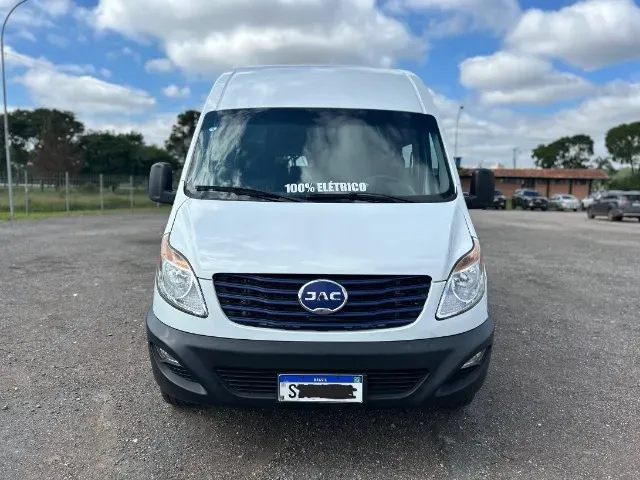 JAC Iev20 - Imagem 2