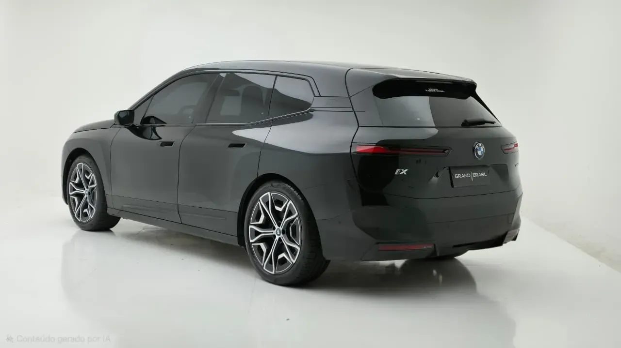 BMW Ix - Imagem 5