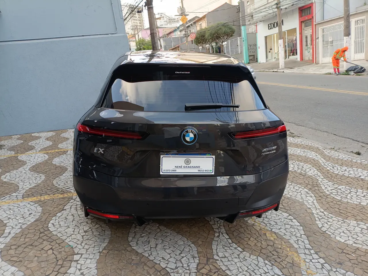 BMW Ix - Imagem 2