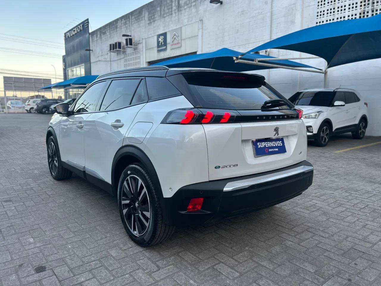 Peugeot E-208 - Imagem 11