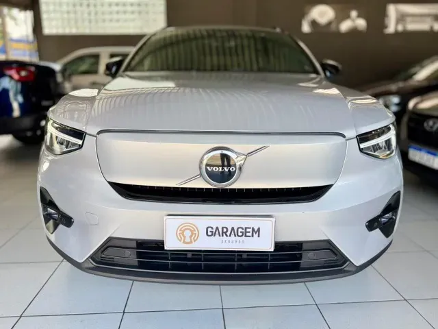 Volvo XC40 Recharge - Imagem 8