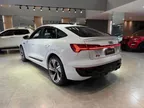 Audi Q8 Sportback E-tron - Miniatura 2