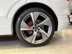 Audi Q8 Sportback E-tron - Miniatura 14