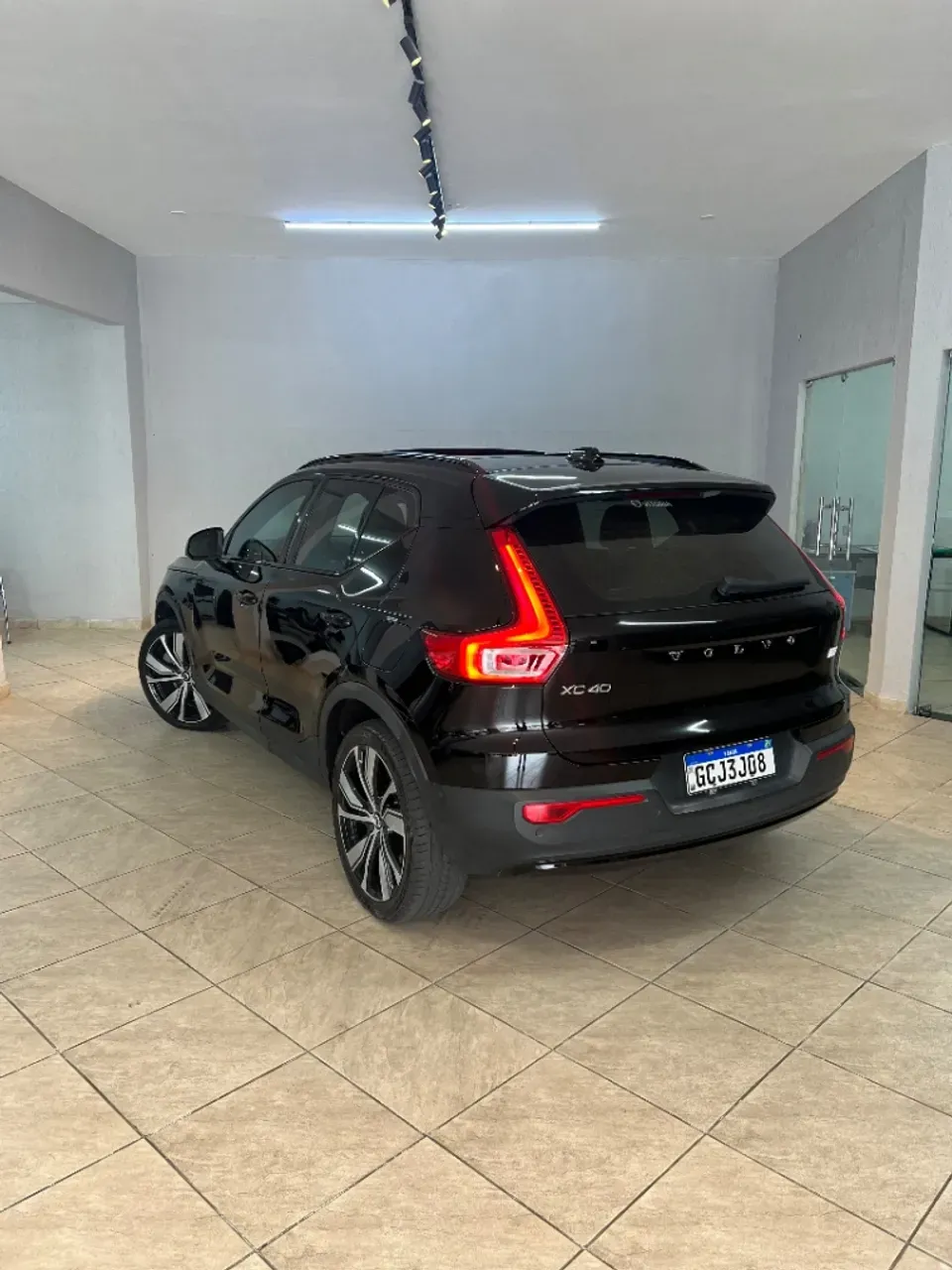 Volvo XC40 Recharge - Imagem 11