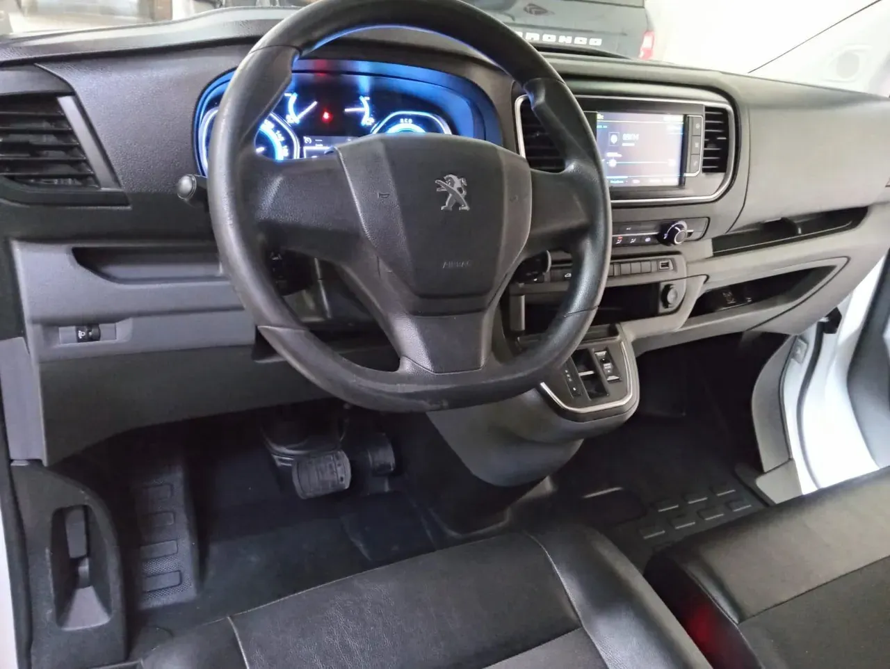 Peugeot E-expert - Imagem 5