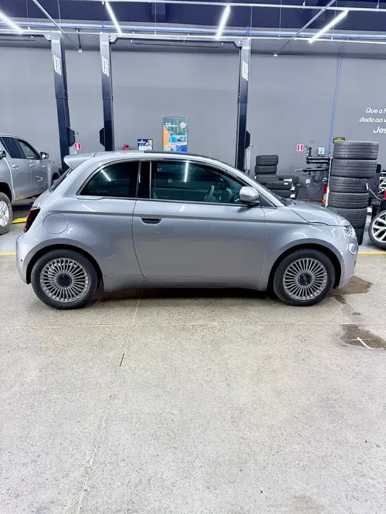 Fiat 500e - Imagem 4