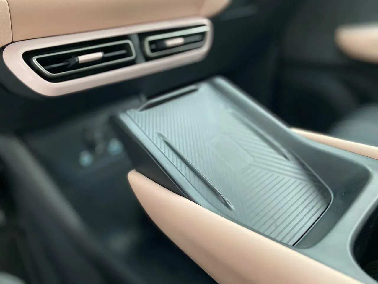 BYD Dolphin - Imagem 12