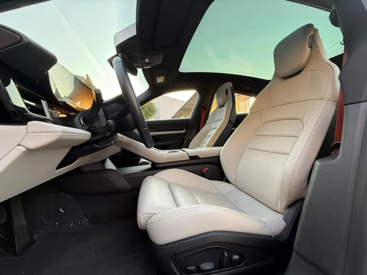 Porsche Taycan - Imagem 9