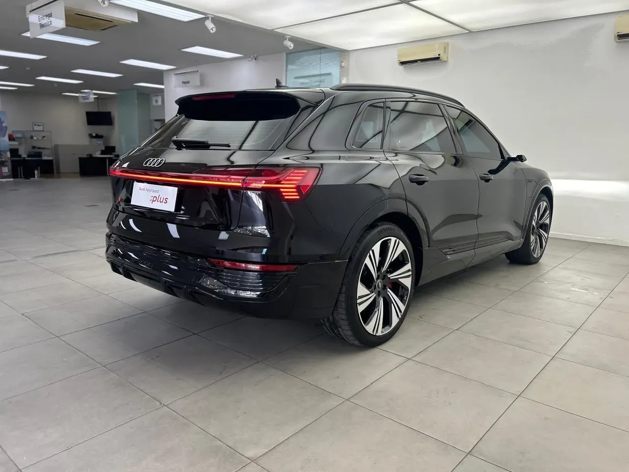 Audi Q8 E-tron - Imagem 6