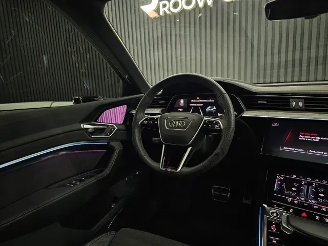 Audi Q8 E-tron - Imagem 11