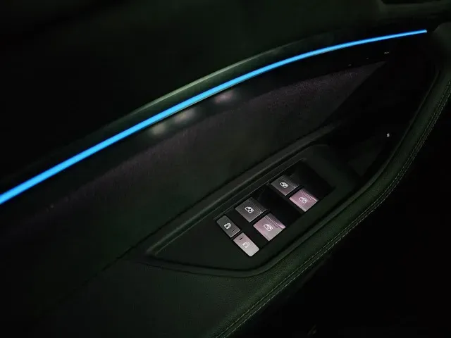 Audi Q8 E-tron - Imagem 18