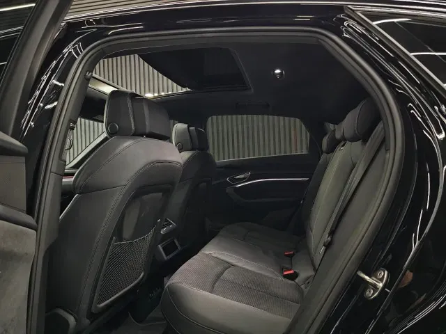 Audi Q8 E-tron - Imagem 19