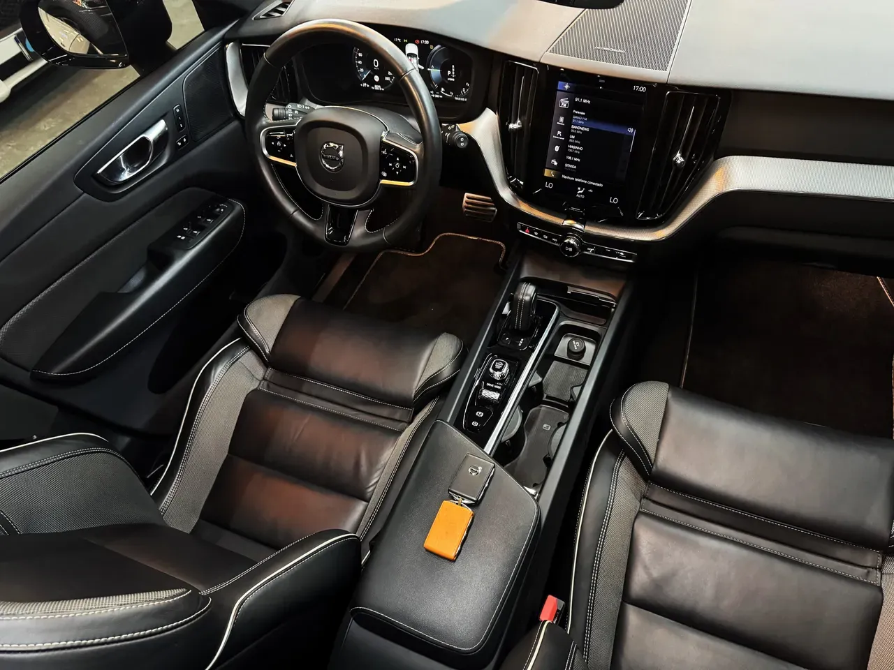 Volvo Xc60 - Imagem 13