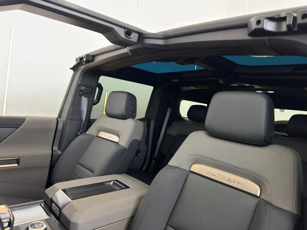 GMC Hummer EV SUV - Imagem 12