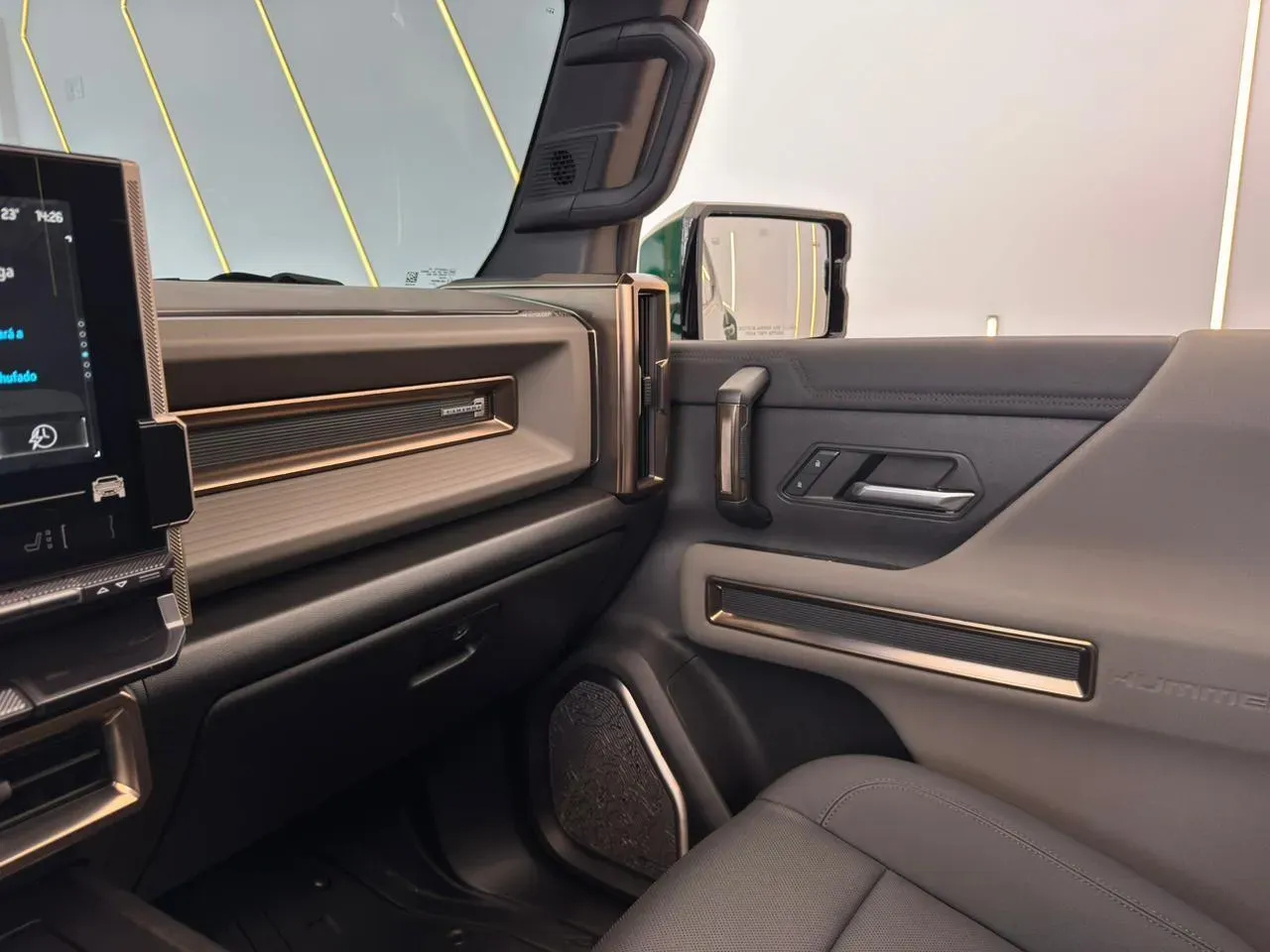 GMC Hummer EV SUV - Imagem 6
