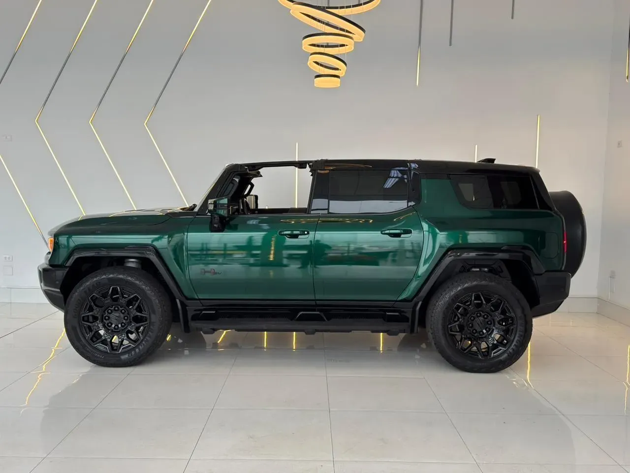 GMC Hummer EV SUV - Imagem 17