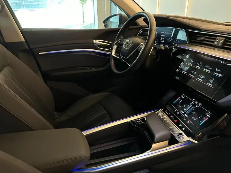 Audi E-tron Sportback - Imagem 20